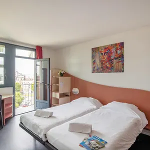 Hotel Cis Maurice Ravel
